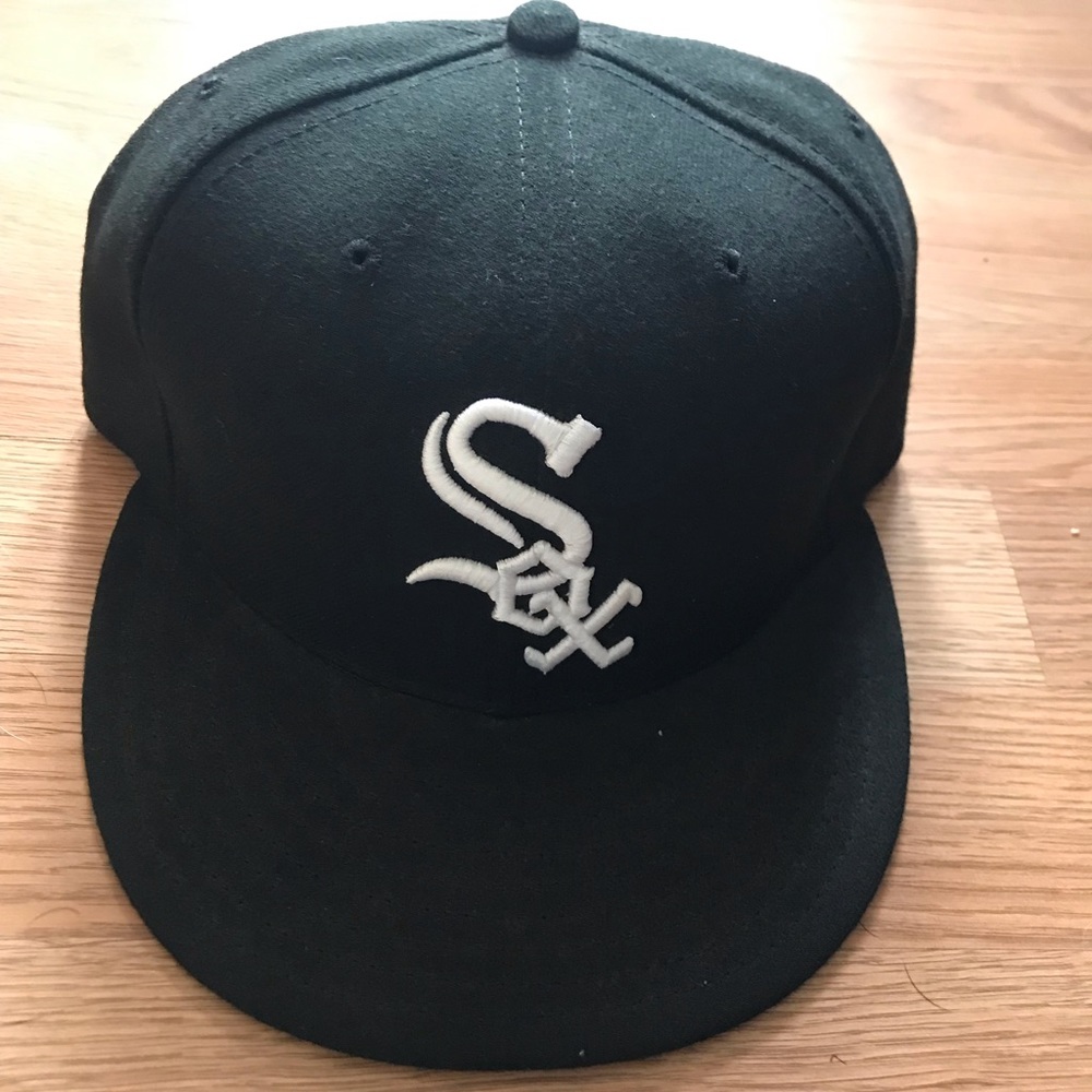 Fitted hat
